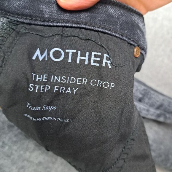 Revolve Mother The Insider Crop Step Fray in Train Stops - Picture 7 of 11